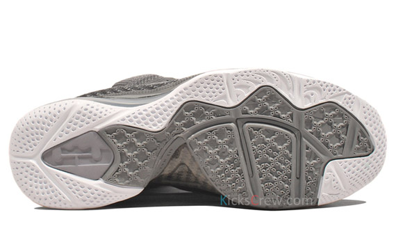 Nike Lebron 9 Cool Grey New Photos 5