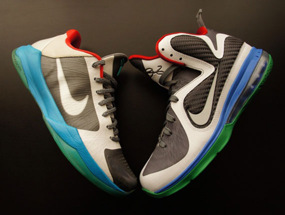 Nike LeBron 9 iD 'Throw It Down' 