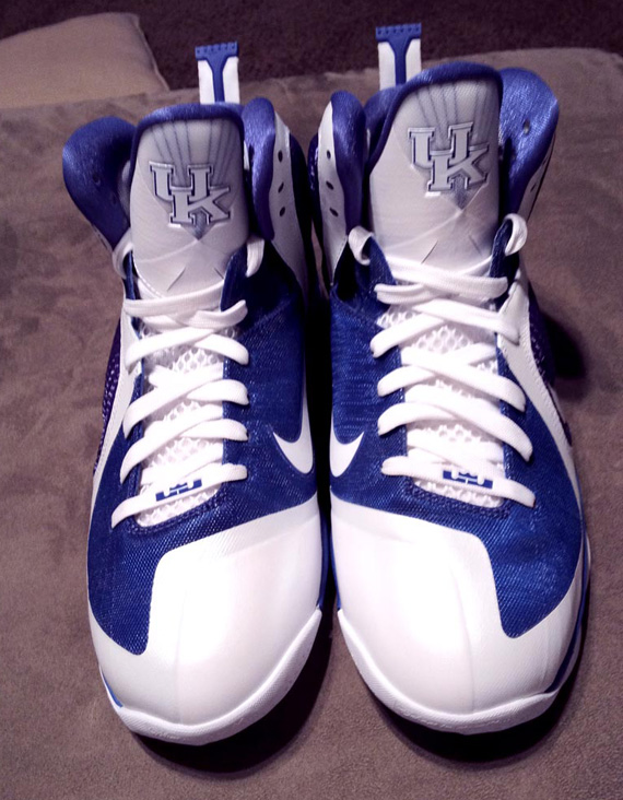 Kentucky on sale lebron 9