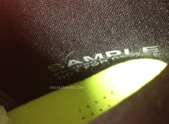 Nike Lebron 9 Low Black White Volt Sample 9