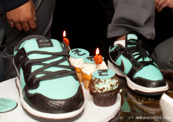 Nike Sb Dunk Low Tiffany Sneaker Cake 6