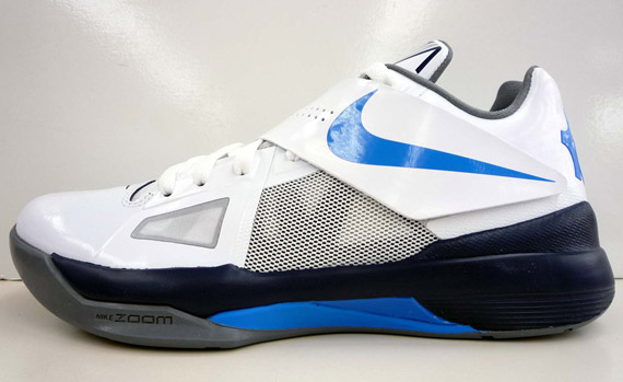 Kd 4 white store and blue