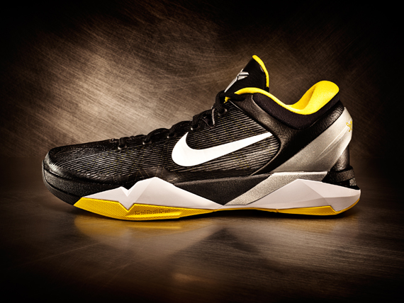educación Levántate Integral Nike Zoom Kobe VII System Supreme - Black - Yellow - SneakerNews.com