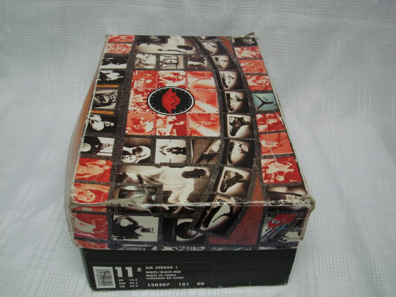 air-jordan-1-1994-retro-white-black-red-autographed-01 Air Jordan 1 1994 Retro White Black Red Autographed 01