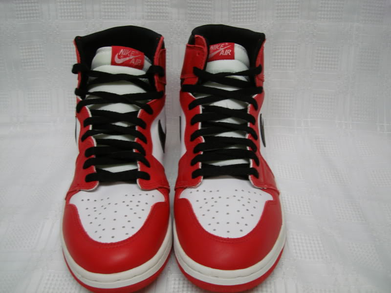 air-jordan-1-1994-retro-white-black-red-autographed-05 Air Jordan 1 1994 Retro White Black Red Autographed 05