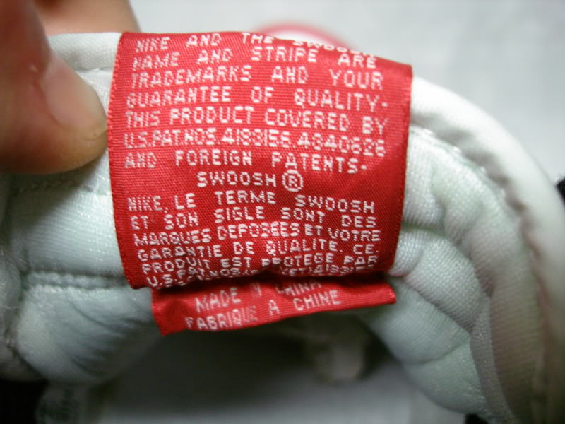 air-jordan-1-1994-retro-white-black-red-autographed-09 Air Jordan 1 1994 Retro White Black Red Autographed 09