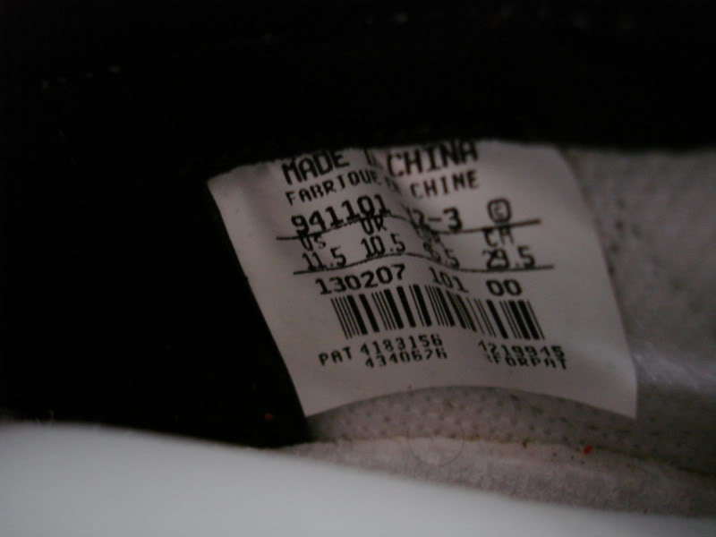 air-jordan-1-1994-retro-white-black-red-autographed-13 Air Jordan 1 1994 Retro White Black Red Autographed 13