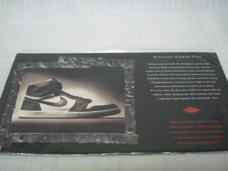 air-jordan-1-1994-retro-white-black-red-autographed-24 Air Jordan 1 1994 Retro White Black Red Autographed 24