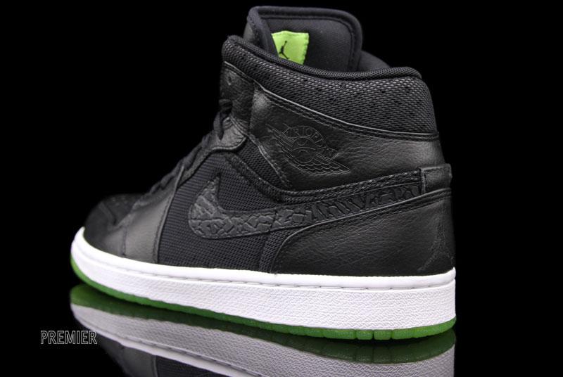 air-jordan-1-phat-black-action-green-available-03 Air Jordan 1 Phat Black Action Green Available 03