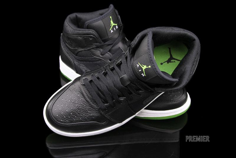 air-jordan-1-phat-black-action-green-available-04 Air Jordan 1 Phat Black Action Green Available 04