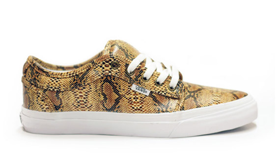 In4mation X Vans Chukka Low Rattles 2