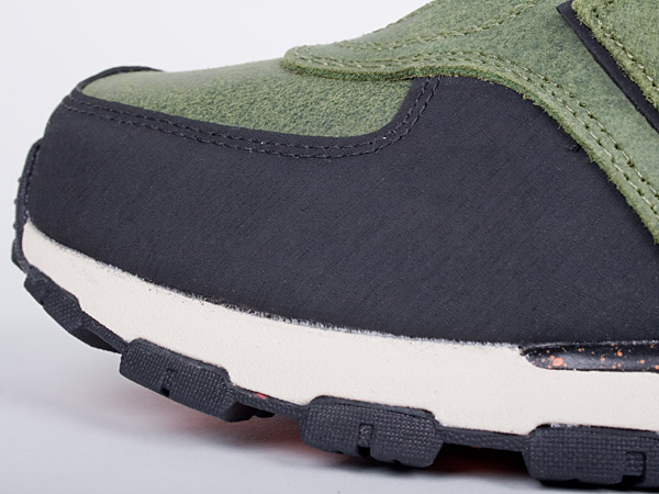 New Balance Ml581 04