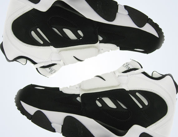 Nike Air Diamond Turf II - White - Black