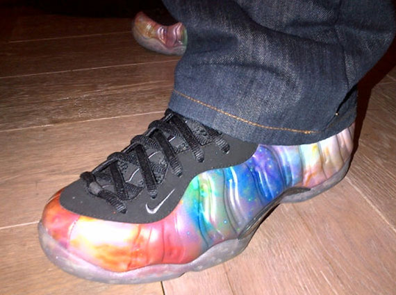 Nike Air Foamposite One Galaxy New Images 02