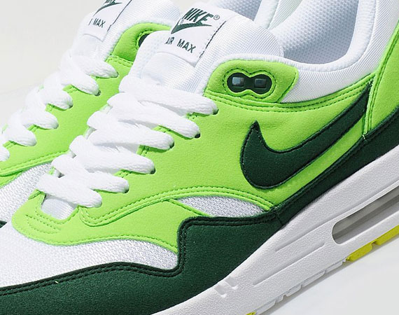 Nike Air Max 1 'Gorge Green' | Available - SneakerNews.com