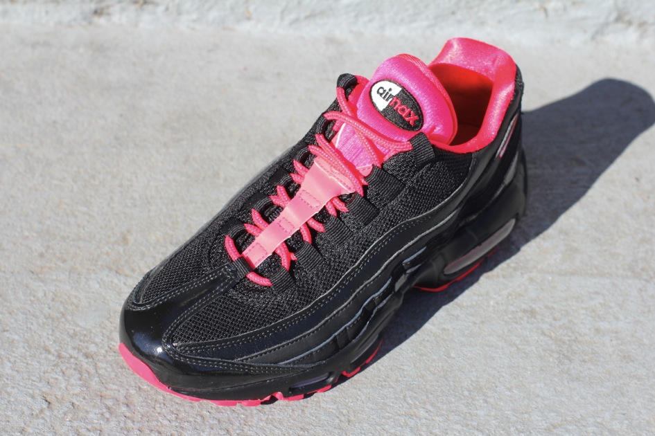 Nike Air Max 95 Wmns Black Siren Red 03