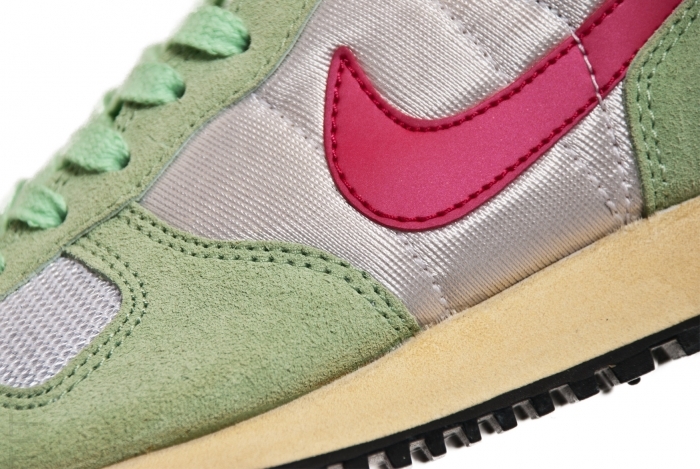 Nike Air Vortex Vntg Fresh Mint Voltage Cherry White 2