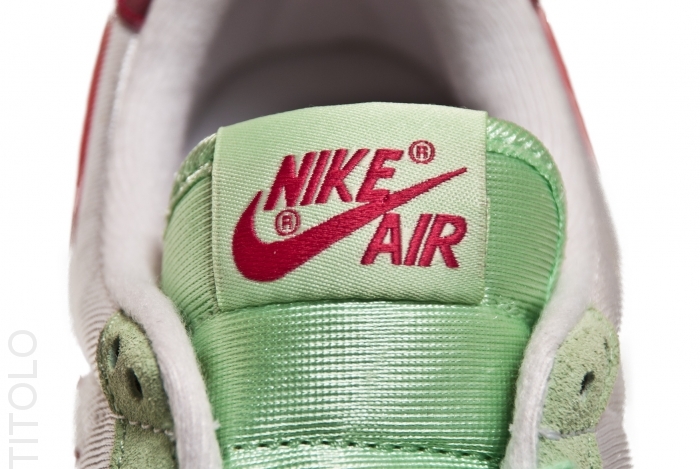 Nike Air Vortex Vntg Fresh Mint Voltage Cherry White 4