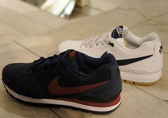 Nike Air Waffle Trainer – White + Midnight Navy
