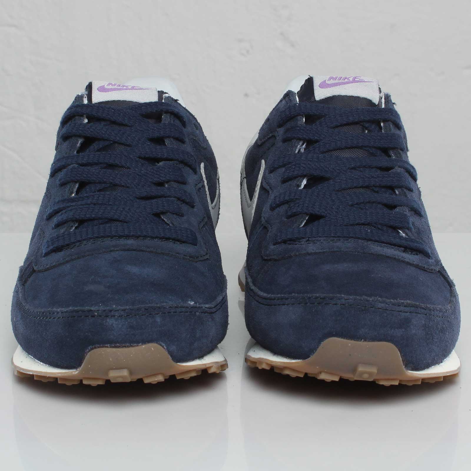 Nike Challenger Obsidian Neutral Grey Sail 3