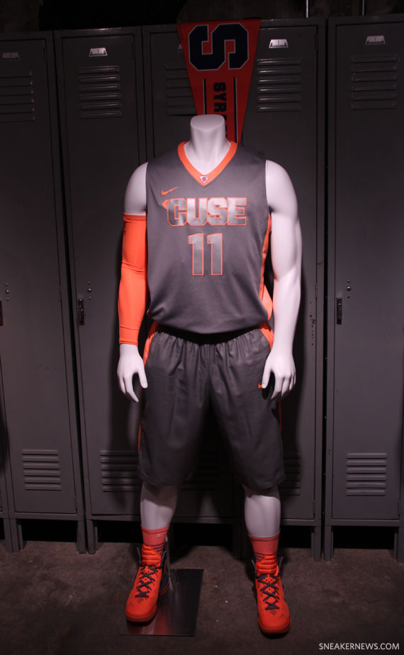 Nike Hyper Elite Platinum Basketball Uniforms 10