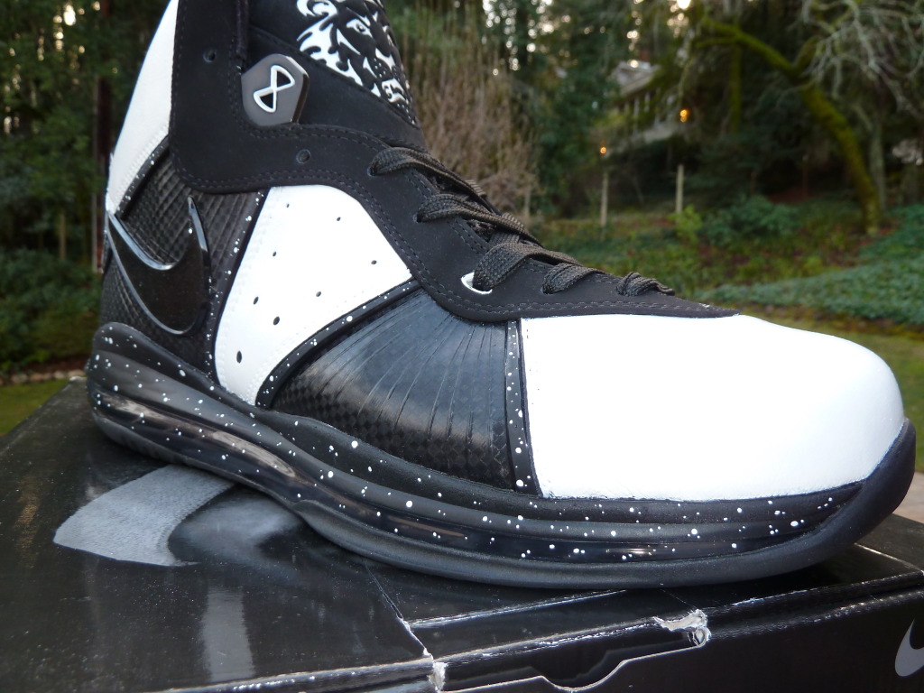 nike-lebron-8-oreo-customs-by-rom-2 Nike Lebron 8 Oreo Customs By Rom 2