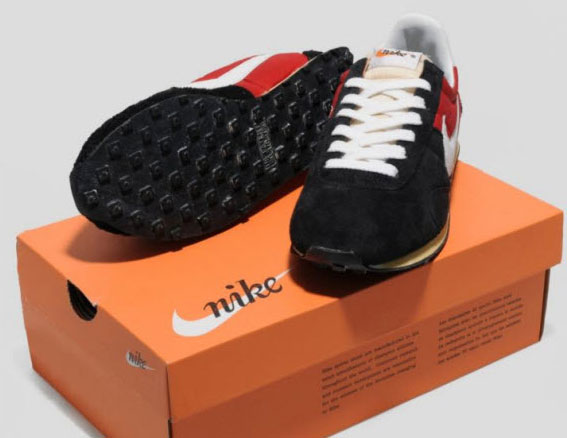 Nike Pre Montreal Racer Black Red Summary
