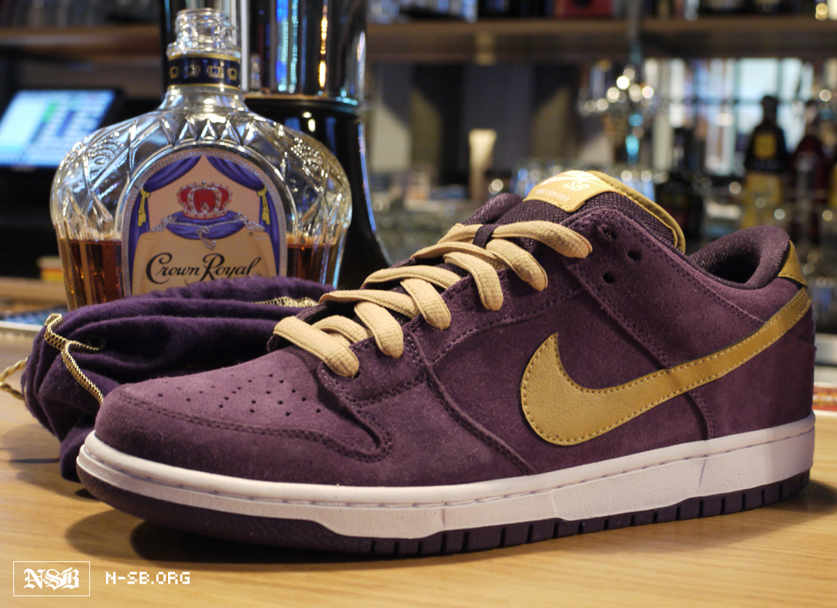 nike-sb-dunk-low-crown-royal-01 Nike Sb Dunk Low Crown Royal 01