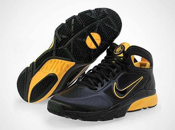 Nike Zoom Huarache Tr Mid 2 Black Varsity Maize 1