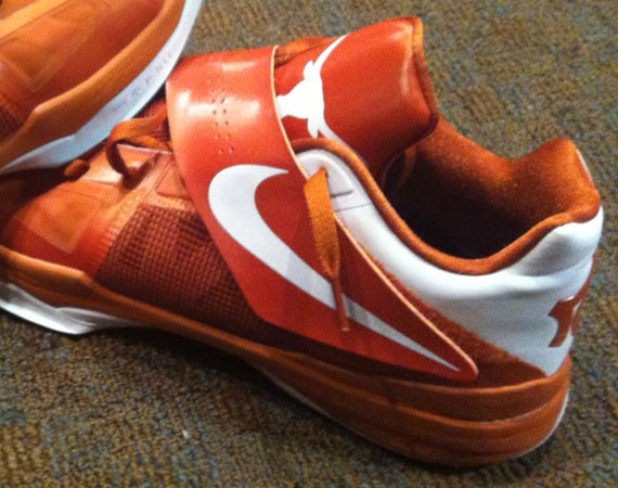 Nike Zoom Kd Iv Texas Pe New Images 2