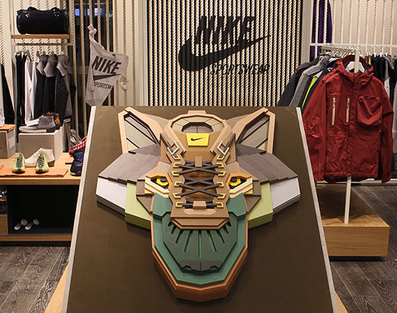 Sicksystems x Nike Sportswear ‘The Wolf’ Sculpture