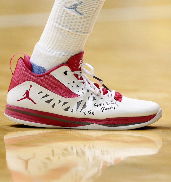 Brooklyn Nets Wear Blue Shoelaces in Honor of Kiel Colon Cancer's