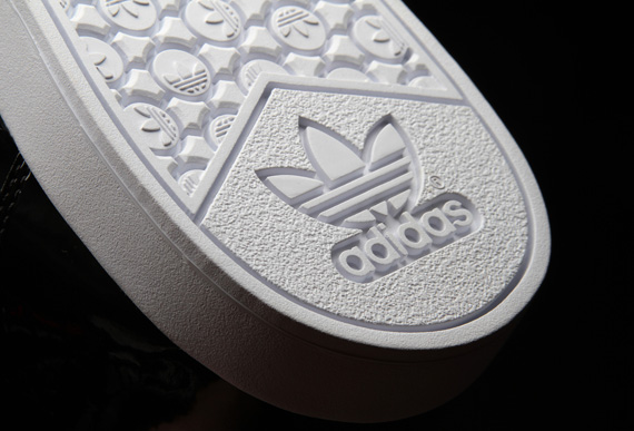 Adidas Originals Ar 2.0 Chicago 4