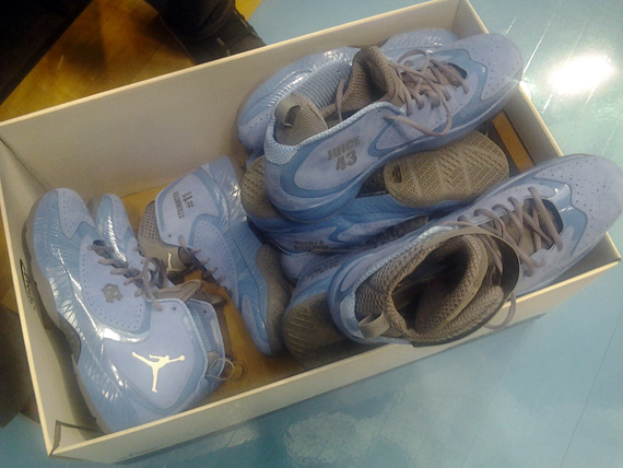 UNC Michael Jordan Tar Heel Shoes for Sale in Lake Clarke, FL - OfferUp