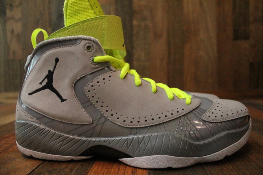 Air Jordan 2012 Wolf Grey 2