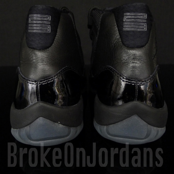 Air Jordan Xi Blackout 17