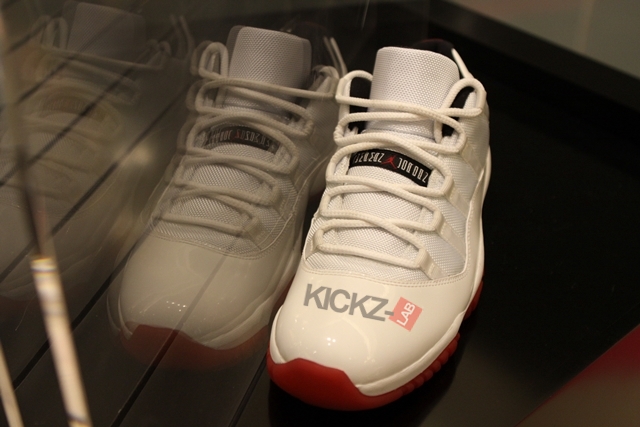 air-jordan-xi-low-white-black-varsity-red-detailed-images-19 Air Jordan Xi Low White Black Varsity Red Detailed Images 19