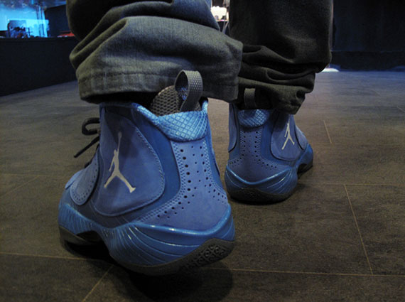 Air Jordan 2012 Deluxe 'UNC' - Release Reminder