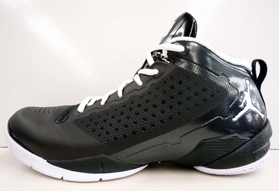 Jordan Fly Wade 2 - Black - Anthracite - White - SneakerNews.com