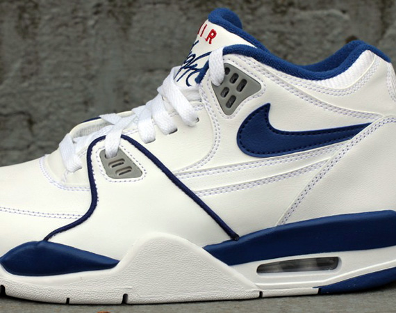 Nike Air Flight ’89 ‘True Blue’