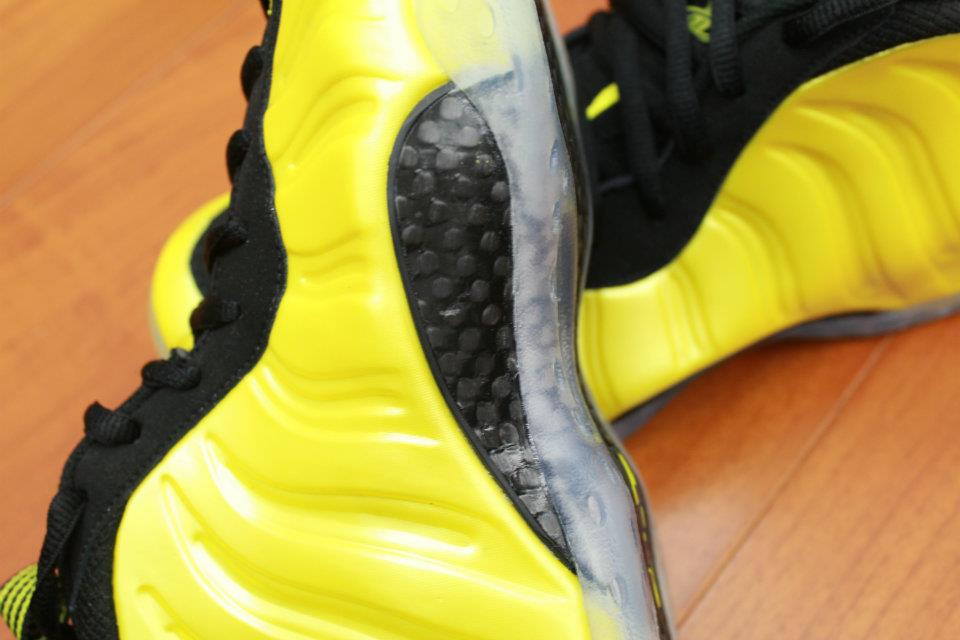 nike-air-foamposite-one-electrolime-detailed-images-06 Nike Air Foamposite One Electrolime Detailed Images 06