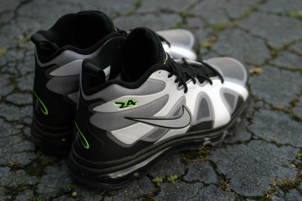 nike-air-max-griffey-fury-black-white-action-green-01 Nike Air Max Griffey Fury Black White Action Green 01
