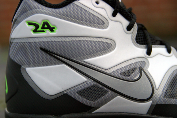 nike-air-max-griffey-fury-black-white-action-green-09 Nike Air Max Griffey Fury Black White Action Green 09