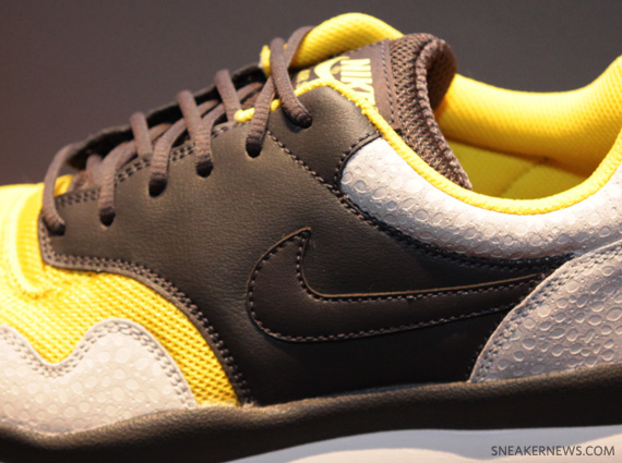 Nike Air Safari - Beige - Yellow - Black