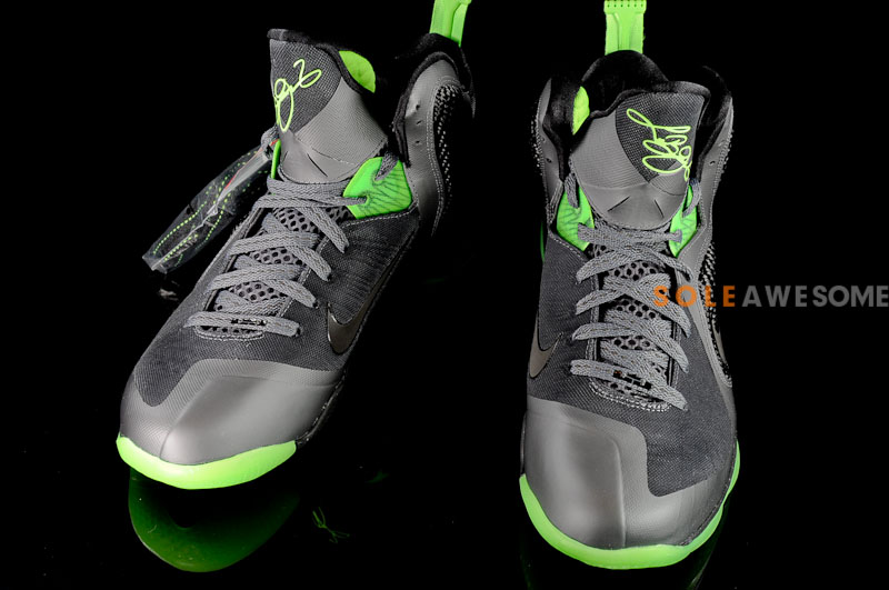 Nike Lebron 9 Dunkman Detailed Photos 5