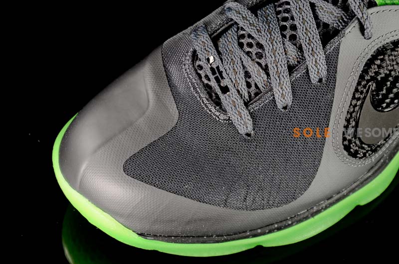 Nike Lebron 9 Dunkman Detailed Photos 9