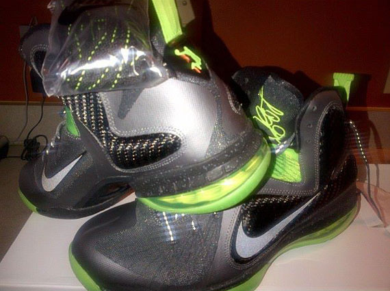 Nike Lebron 9 Dunkman New Photos 2