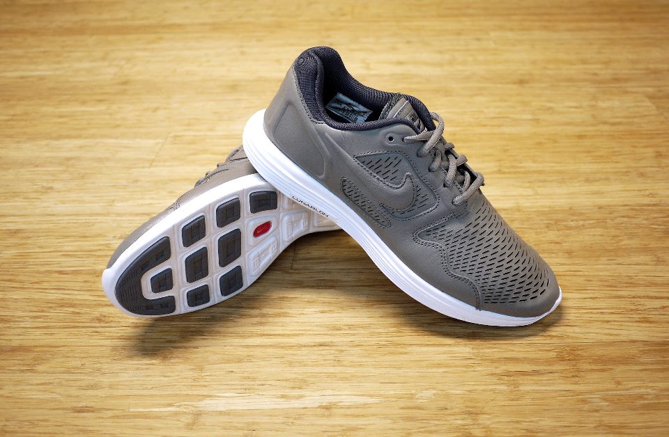 Nike Lunar Flow Prm Soft Grey 01
