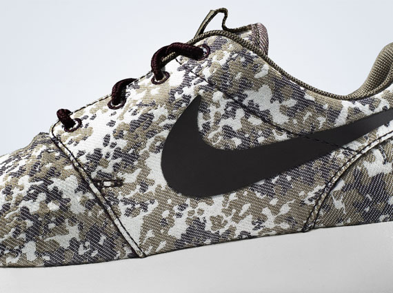 Nike Rosche Run 'Camo'