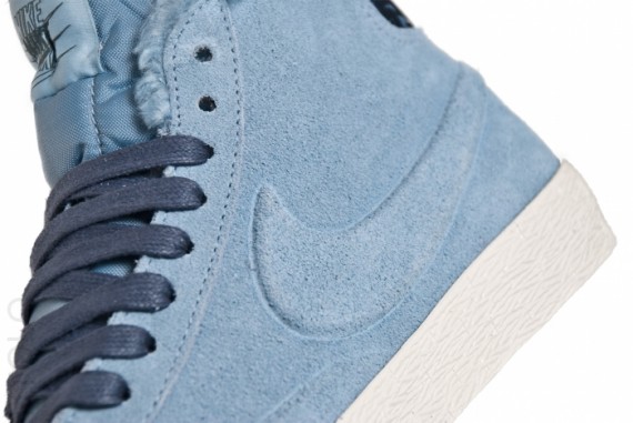 Nike WMNS Blazer Mid Premium – Blue Grey Sherling